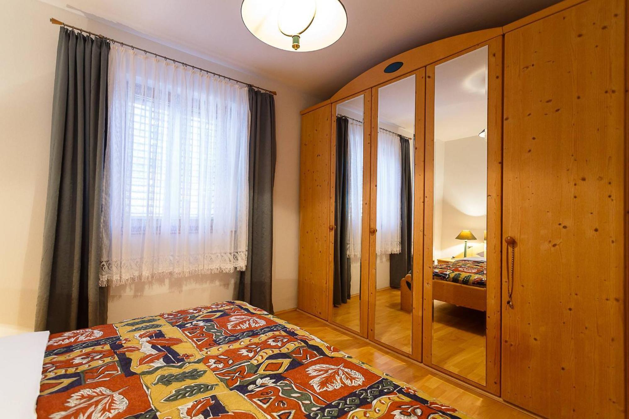 Apartments Seka Risika Kamer foto
